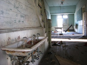 Elhagyatott iskola (forrás: flickr.com)